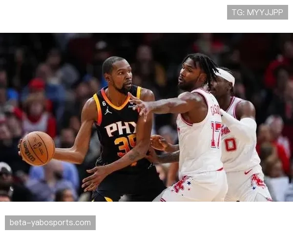 太阳轻取国王巩固前六 布克狄龙联手展现进攻多样性